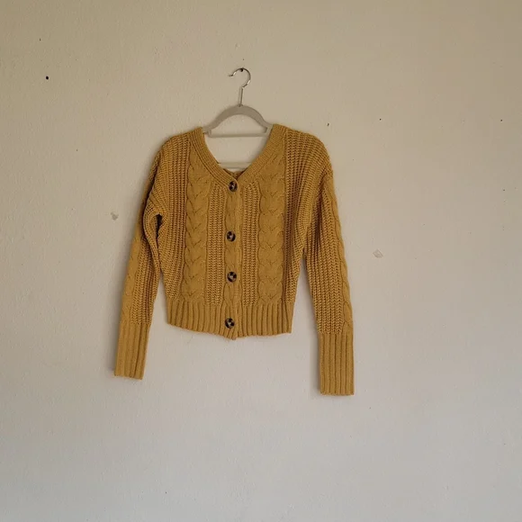 moon& Madison vneck croptop knit sweater size XS color mustard - Picture 3 of 10